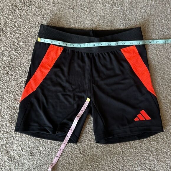 đ„AdidasâWomenâs Tiro 24 CompetitionâShorts! - Picture 3 of 8